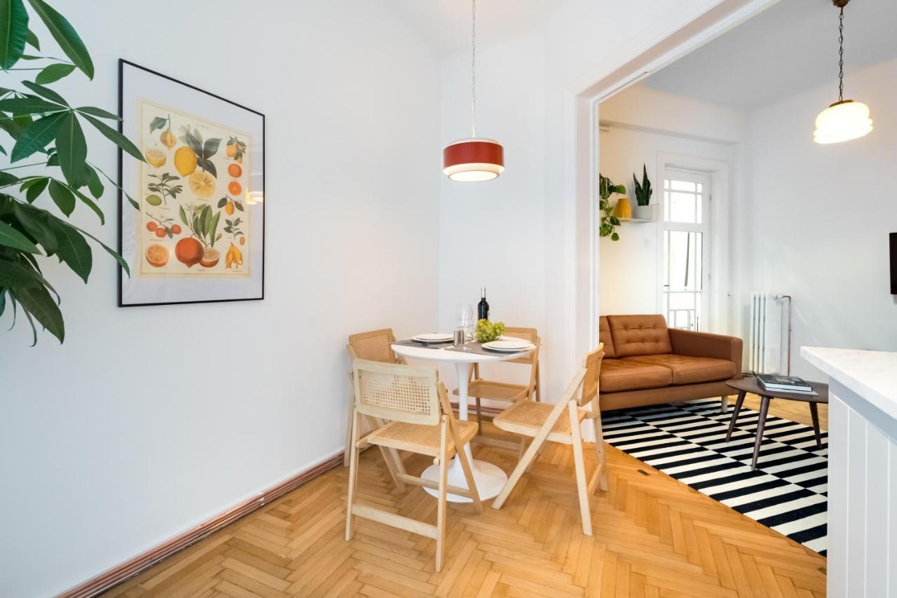 Cismigiu Serenity: 1Br Flat With Scenic Balcony Bucharest Luaran gambar