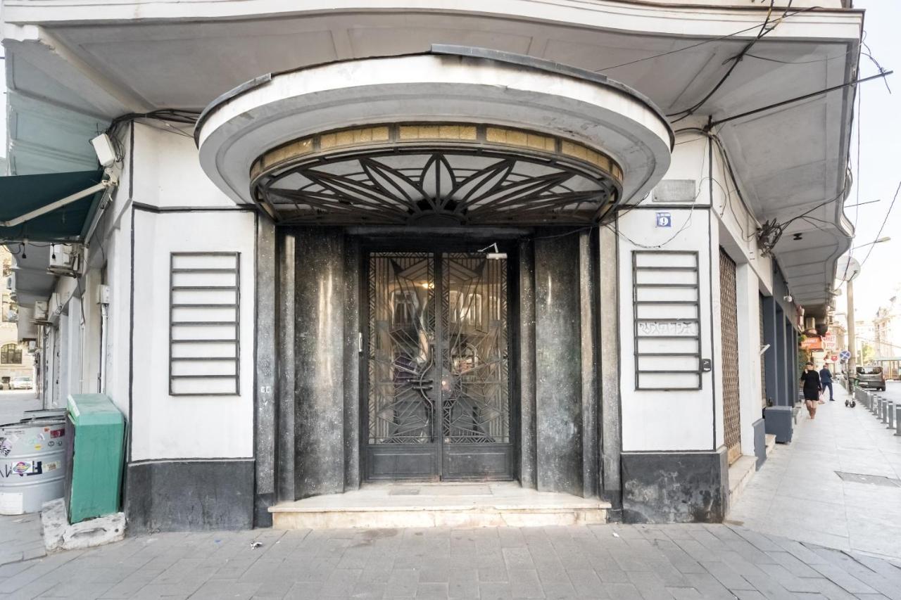 Cismigiu Serenity: 1Br Flat With Scenic Balcony Bucharest Luaran gambar