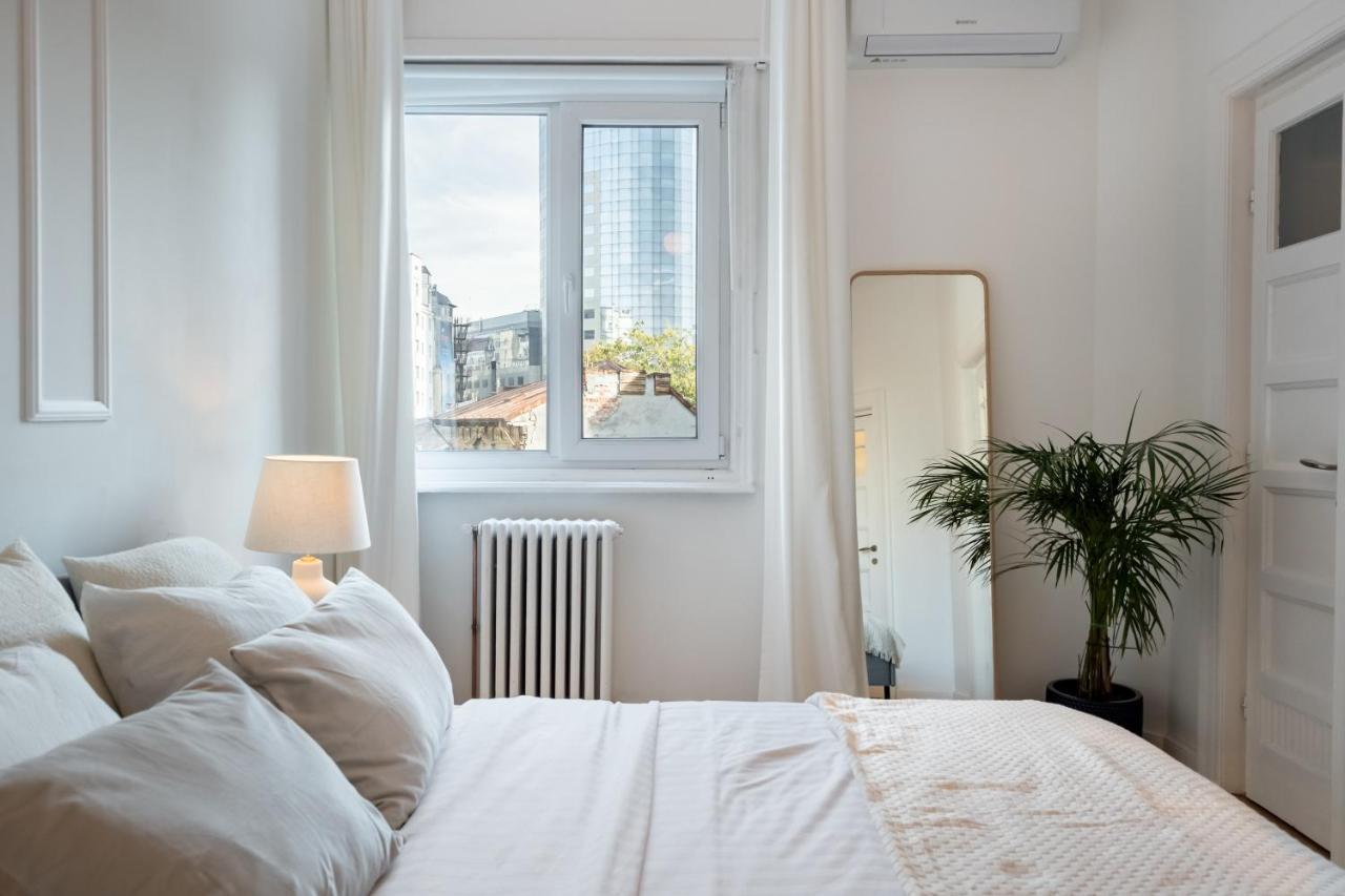 Cismigiu Serenity: 1Br Flat With Scenic Balcony Bucharest Luaran gambar