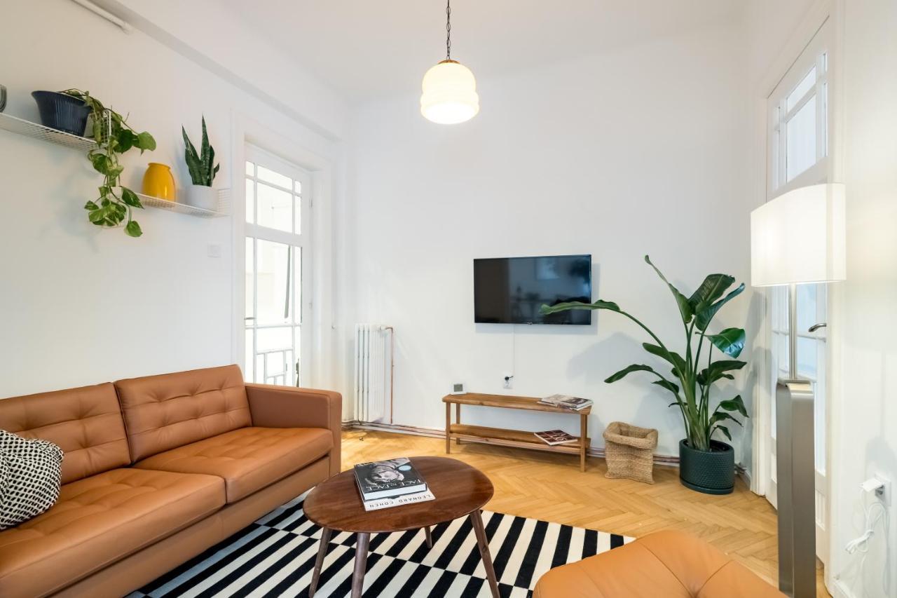Cismigiu Serenity: 1Br Flat With Scenic Balcony Bucharest Luaran gambar