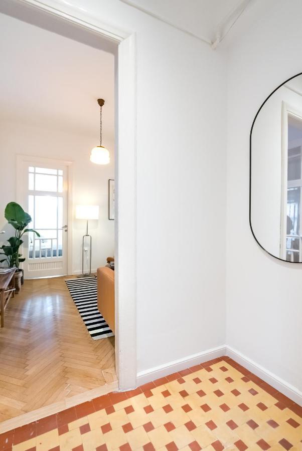 Cismigiu Serenity: 1Br Flat With Scenic Balcony Bucharest Luaran gambar