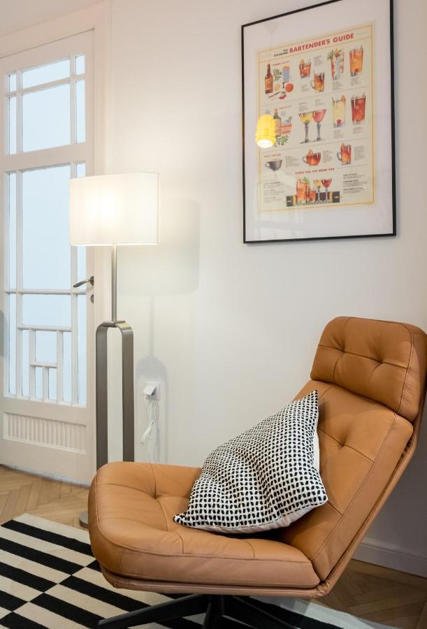 Cismigiu Serenity: 1Br Flat With Scenic Balcony Bucharest Luaran gambar