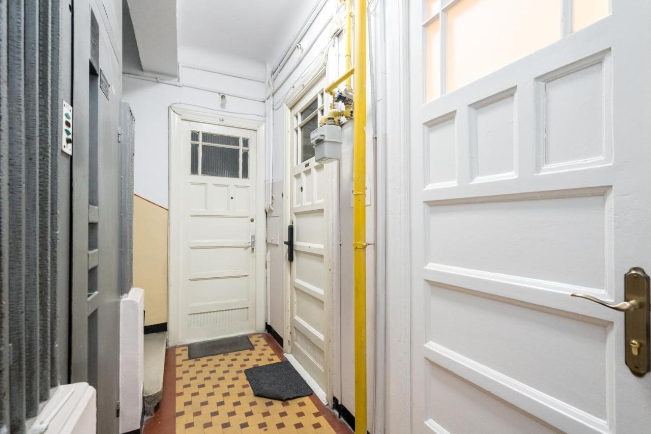 Cismigiu Serenity: 1Br Flat With Scenic Balcony Bucharest Luaran gambar