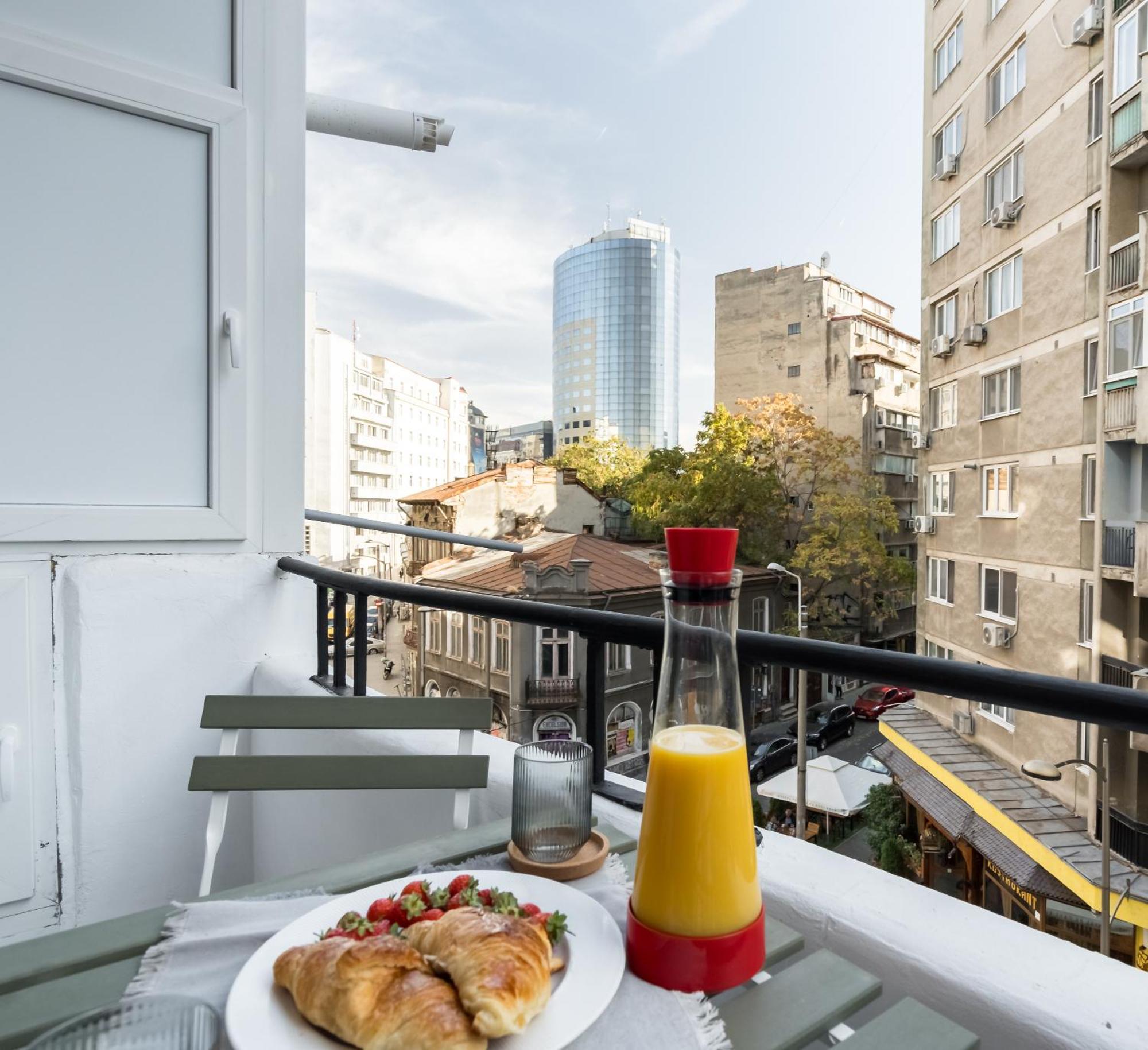 Cismigiu Serenity: 1Br Flat With Scenic Balcony Bucharest Luaran gambar